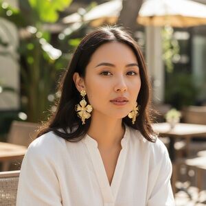 Elegant Gold Floral Earrings